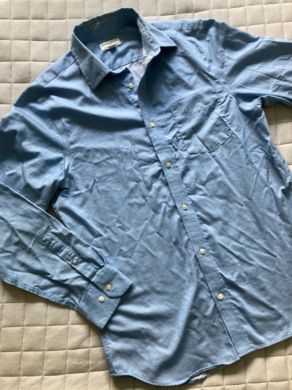 Banana Republic Men’s Light Blue Cotton Button-Down Shirt